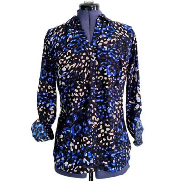 Dana Buchman Tops - Dana Buchman Blue Patterned Button Down NWT